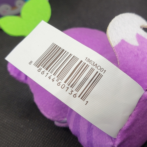 Sakuties Grow A Smile! Series 2 ERICA Collectible Mini Plush - Picture 7 of 7